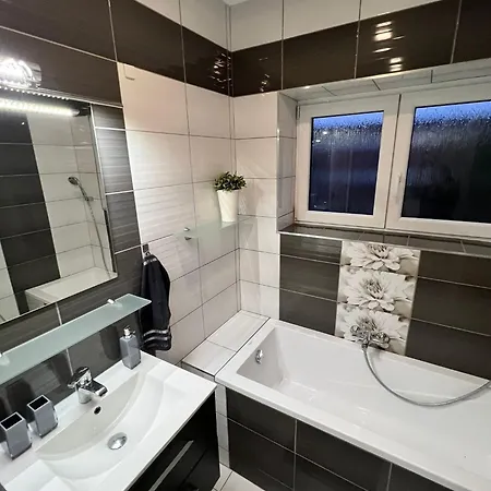 Luxusni V Blizkosti Centra Mesta * Hradec Králové