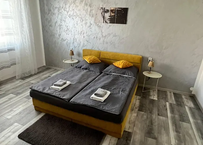 Luxusni V Blizkosti Centra Mesta,wifi, Netxlix * Hradec Králové